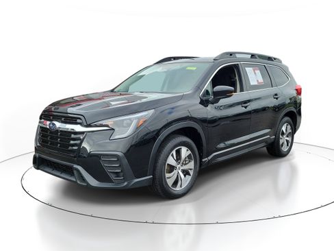 Used 2024 Subaru Ascent Premium w/ Convenience Package AWD/4WD image 2