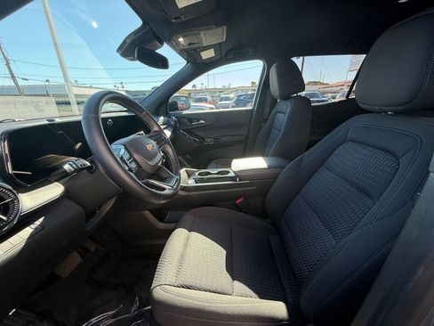 Used 2025 Chevrolet Equinox LT image 24