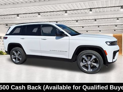 New 2026 Jeep Grand Cherokee Limited RWD image 12