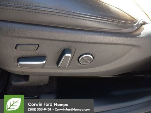 Used 2021 Hyundai Santa Fe Calligraphy image 12