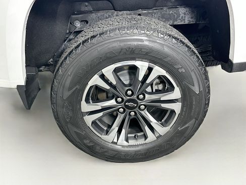 Used 2022 Chevrolet Colorado Z71 w/ Safety Package image 11