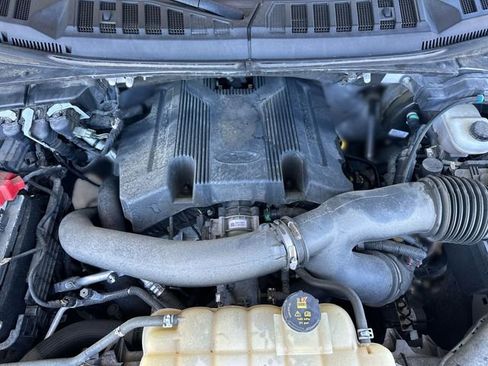 Used 2020 Ford F150 Lariat w/ Equipment Group 502A Luxury AWD/4WD image 29