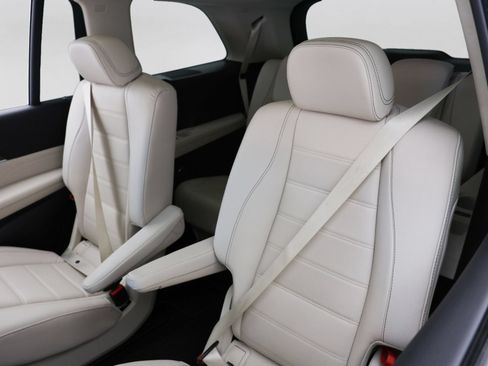 Used 2021 Mercedes-Benz GLS 450 4MATIC image 6