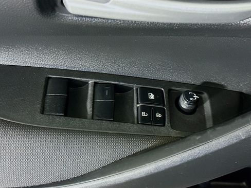 Used 2021 Toyota Corolla LE FWD image 23