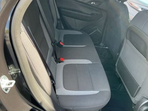 Used 2025 Chevrolet TrailBlazer LT AWD/4WD image 16