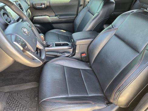 Used 2020 Toyota Tacoma TRD Pro AWD/4WD image 24