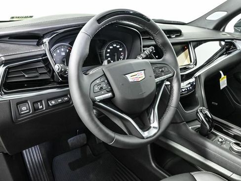 New 2025 Cadillac XT6 Premium Luxury w/ Technology Package image 7