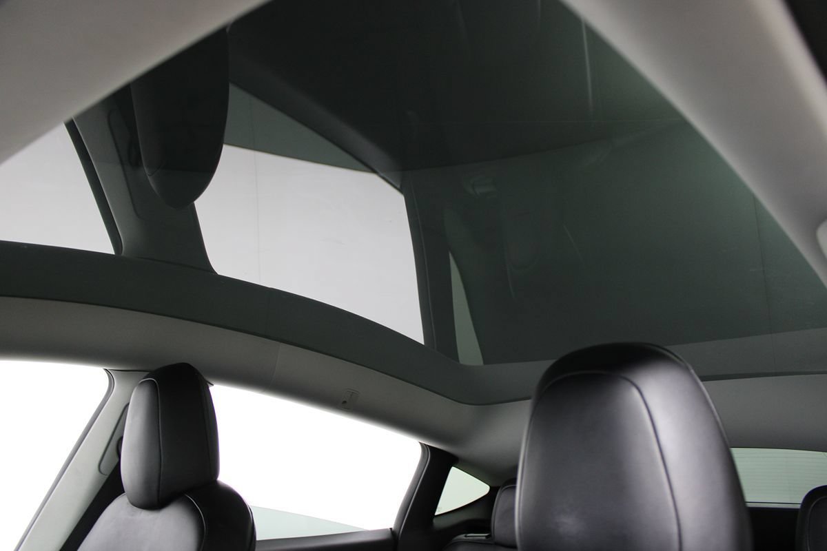 Used 2022 Tesla Model Y Performance AWD/4WD image 10