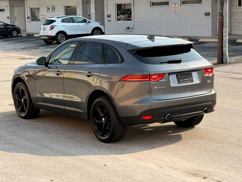Used 2017 Jaguar F-PACE Prestige AWD/4WD image 5