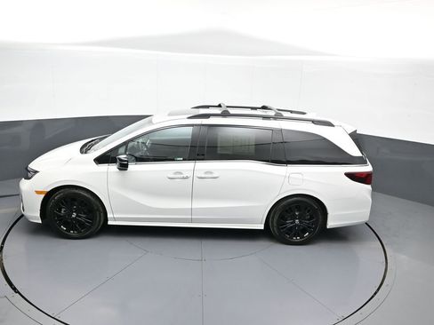 Certified 2025 Honda Odyssey Sport-L image 42