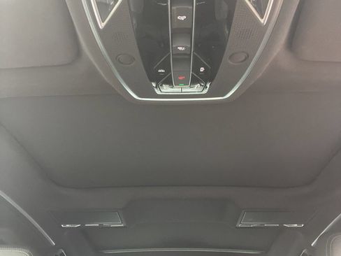 Used 2024 Audi S8 AWD/4WD image 20