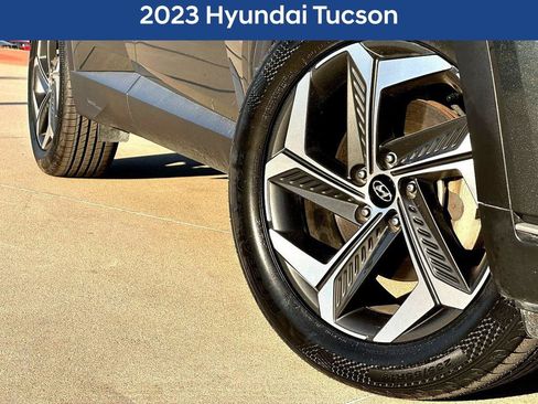 Used 2023 Hyundai Tucson SEL w/ Convenience Package image 2