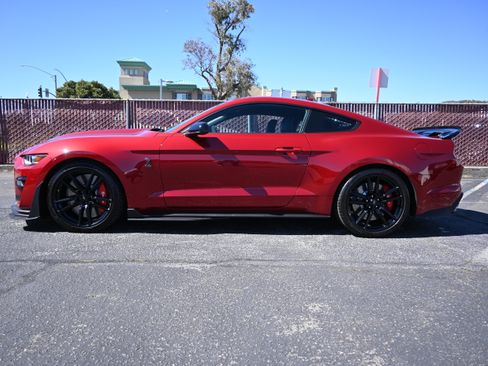 Used 2020 Ford Mustang Shelby GT500 w/ Technology Package RWD image 22