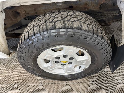 Used 2009 Chevrolet Silverado 1500 LT w/ Power Pack Plus image 21