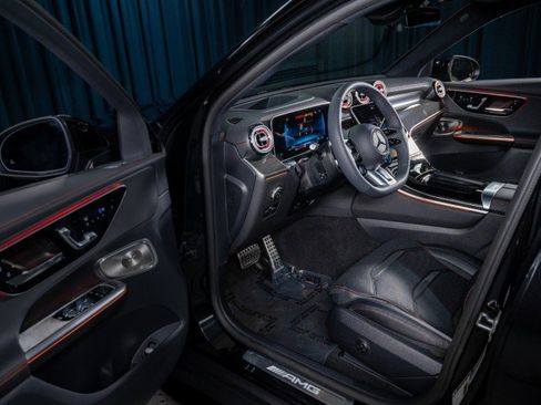 New 2025 Mercedes-Benz GLC 43 AMG 4MATIC image 10