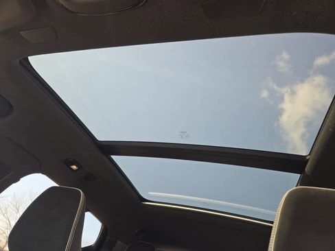 Used 2023 Volvo XC40 B5 Plus w/ Driver Assist Package image 23