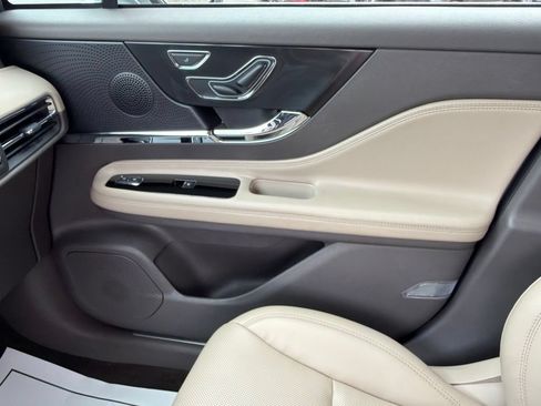 Used 2023 Lincoln Corsair AWD w/ Equipment Group 101A image 24