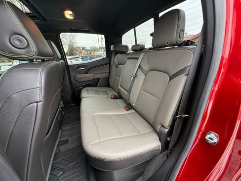 Used 2023 Chevrolet Colorado ZR2 w/ ZR2 Convenience Package III image 32