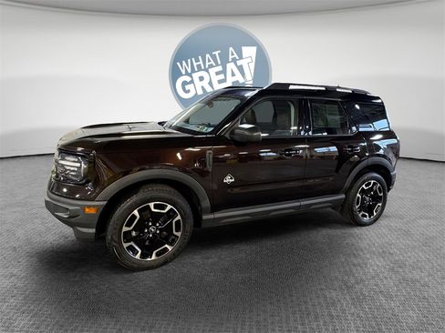Used 2021 Ford Bronco Sport Outer Banks w/ Outer Banks Package image 8