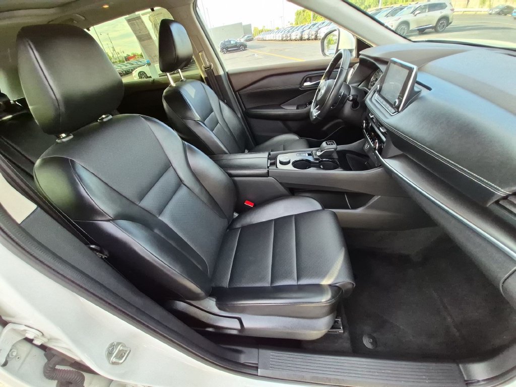 Used 2023 Nissan Rogue SV w/ SV Premium B Package AWD/4WD image 28