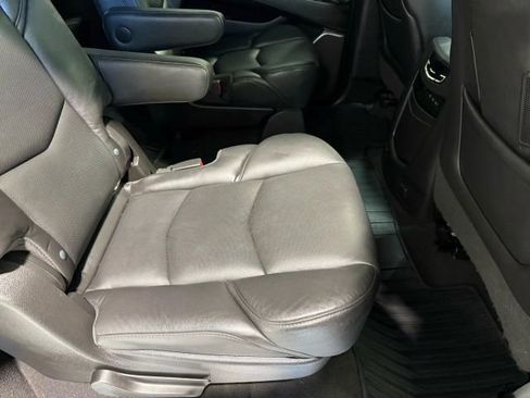 Used 2019 Cadillac Escalade ESV Luxury image 33