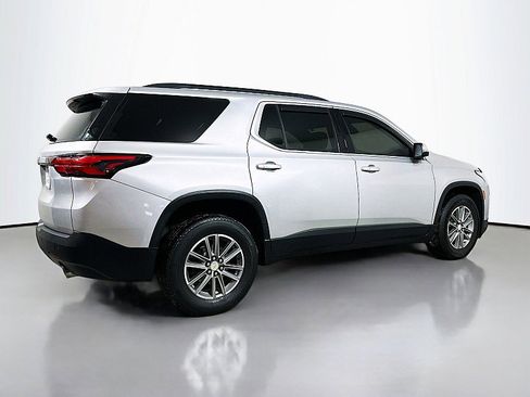 Used 2022 Chevrolet Traverse LT image 7