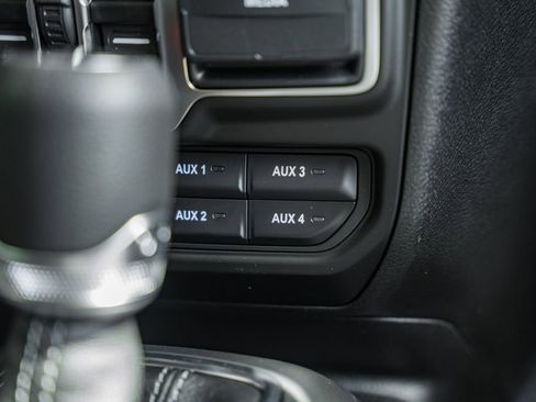 New 2025 Jeep Gladiator Sport image 26