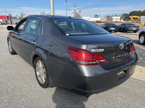 Used 2010 Toyota Avalon Limited image 6