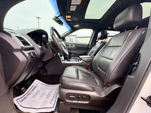 Used 2015 Ford Explorer XLT w/ Equipment Group 202A AWD/4WD image 10