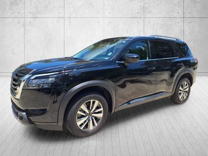 Used 2025 Nissan Pathfinder SL