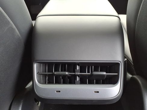 Used 2023 Tesla Model 3 Standard Range RWD image 17