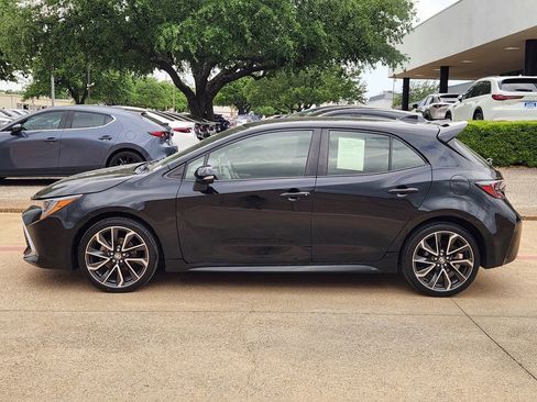 Used 2021 Toyota Corolla XSE FWD image 4