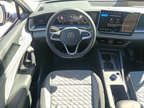 New 2025 Volkswagen Tiguan S image 6