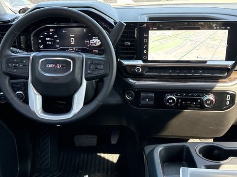Used 2025 GMC Sierra 2500 SLE w/ SLE Convenience Package AWD/4WD image 4