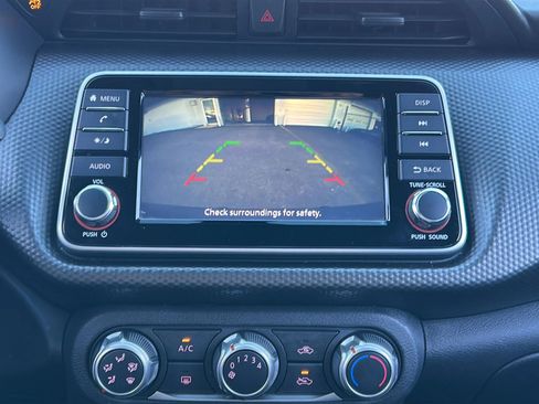 Used 2020 Nissan Kicks S FWD image 27