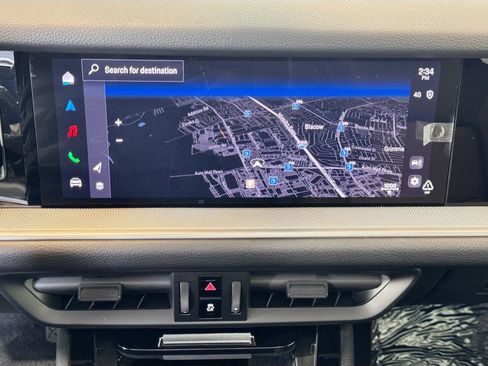 Certified 2025 Porsche Cayenne image 16