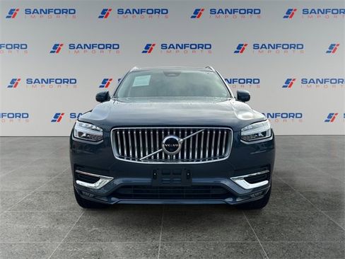 Used 2023 Volvo XC90 B6 Plus image 8