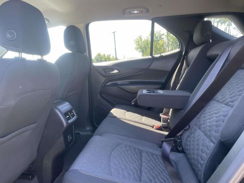 Used 2019 Chevrolet Equinox LT FWD image 9