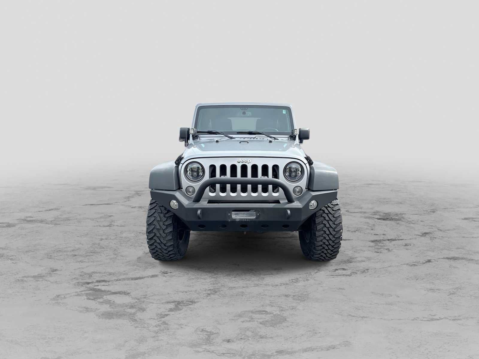 Used 2015 Jeep Wrangler Unlimited Rubicon AWD/4WD image 3