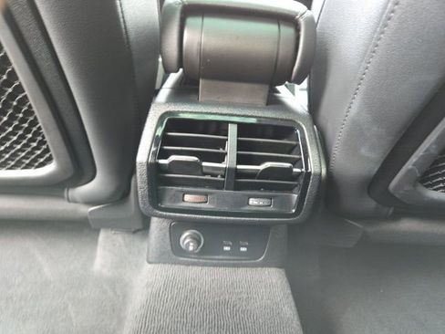 Used 2024 Audi Q3 2.0T Premium Plus w/ Premium Plus Package image 37