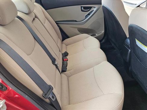 Used 2016 Hyundai Elantra SE FWD image 15