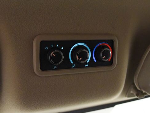 Used 2017 Chevrolet Express 3500 LT w/ LT Preferred Equipment Group RWD image 22