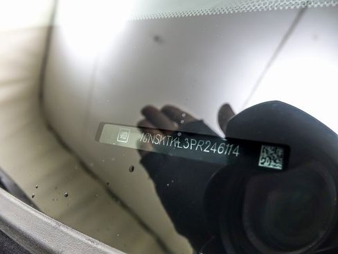 Used 2023 Chevrolet Tahoe High Country w/ Premium Package image 36