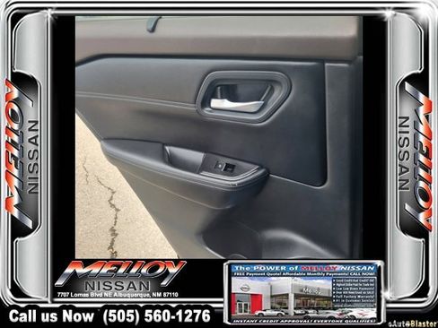 Used 2023 Nissan Rogue SL w/ SL Premium Package image 11