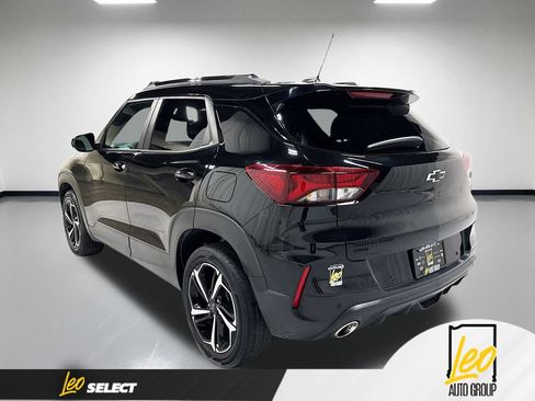 Used 2021 Chevrolet TrailBlazer RS w/ Sun and Liftgate Package AWD/4WD image 10