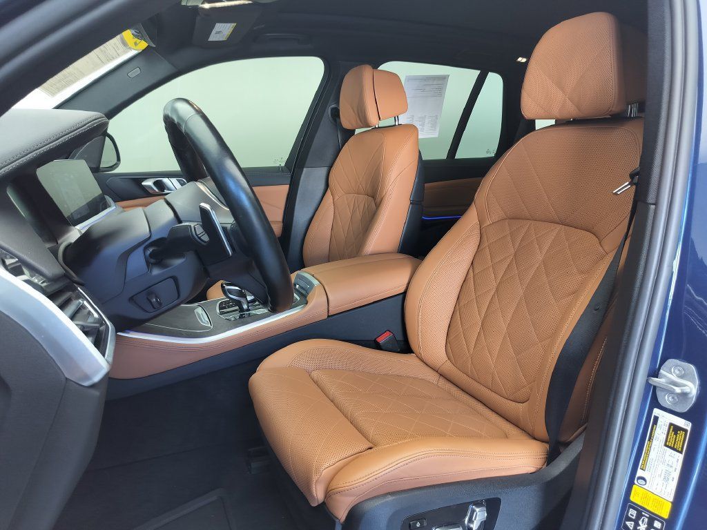 Certified 2023 BMW X5 xDrive40i w/ M Sport Package AWD/4WD image 9