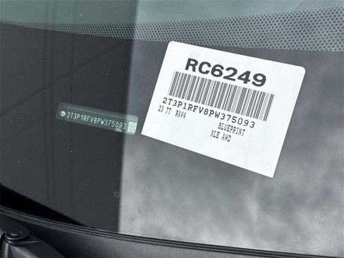 Used 2023 Toyota RAV4 XLE image 31