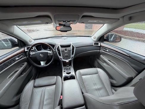 Used 2010 Cadillac SRX Luxury image 9