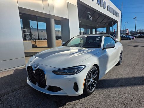 Used 2024 BMW 430i Convertible image 2