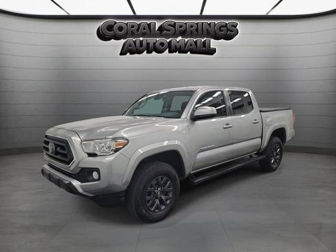Used 2021 Toyota Tacoma SR5 RWD image 3
